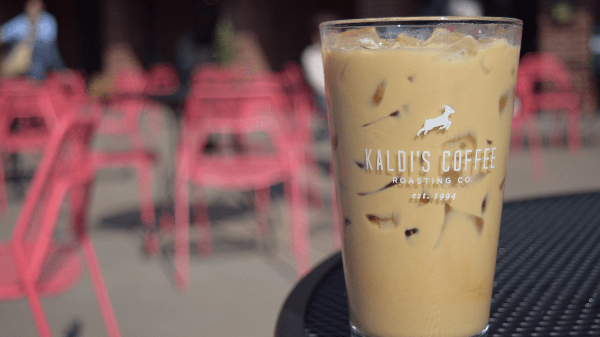 Iced Vanilla Latte Recipe | Kaldi's Coffee At Home
