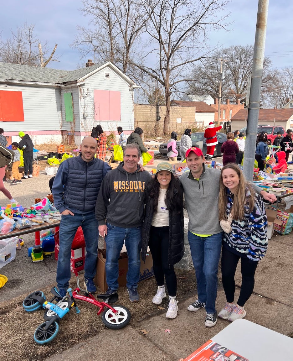 Kaldi's Coffee volunteers at Christmas in Baden