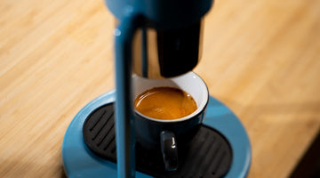 Cafelat Robot: Declining Pressure Espresso Recipe